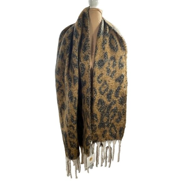 New Accent Fuzzy Scarf Animal Print Fringe Black Brown 19 X 76 - Picture 1 of 5